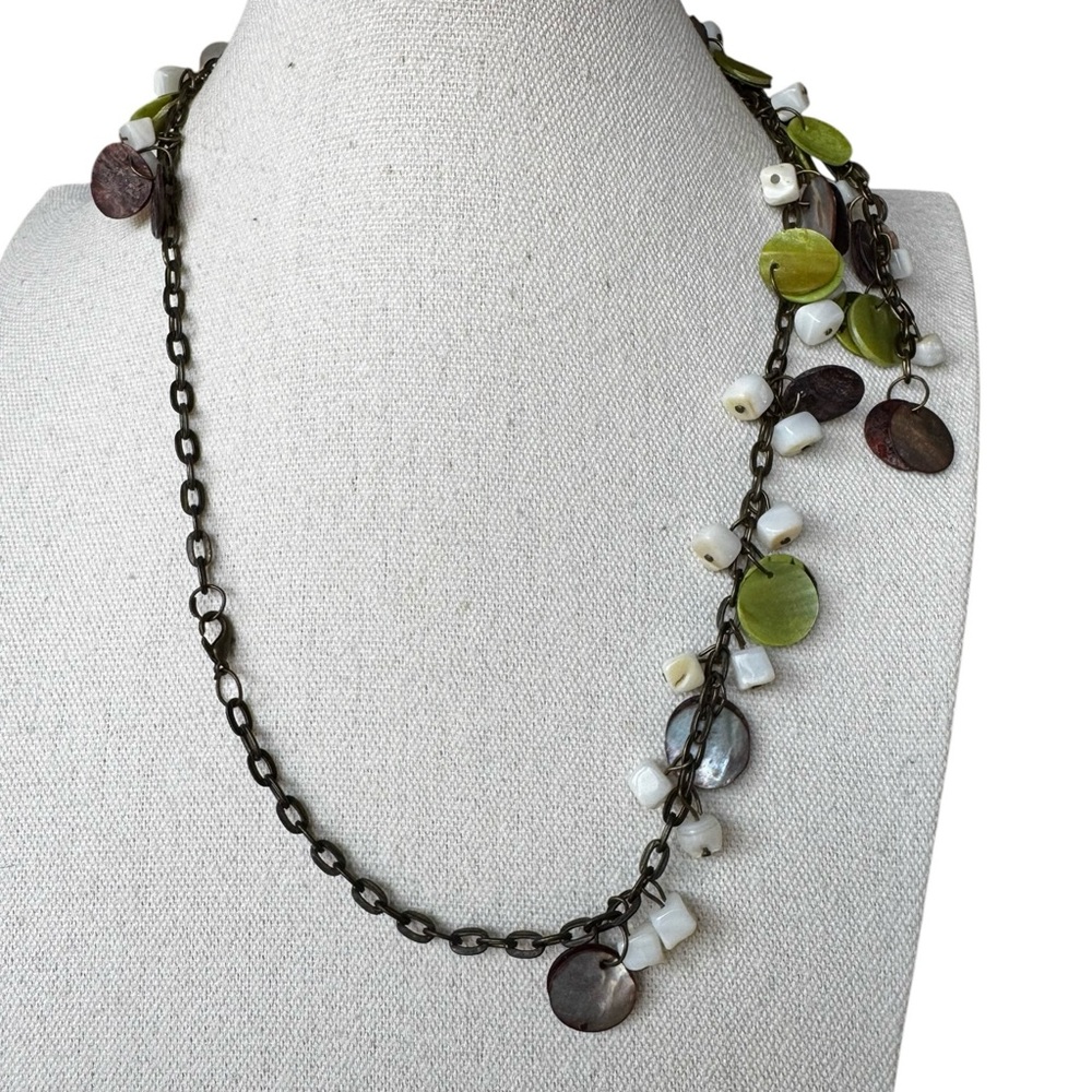 Boho Green Shell Disc Necklace 22” + 4” Earthy Dangle Charm Statement Necklace - Picture 3 of 4